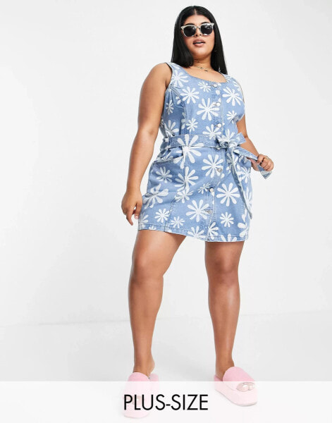 Urban Bliss Plus tie waist denim dress in daisy print