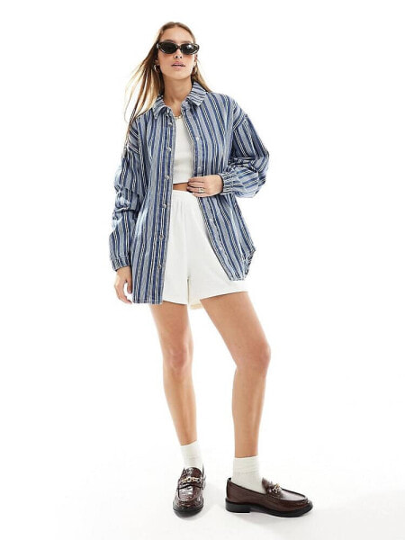 Piece oversized shirt in striped denim