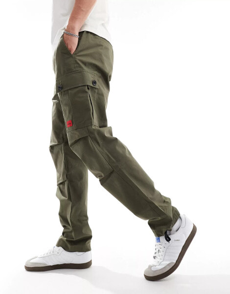 HUGO Red – Garlo – Cargohose in Khaki-Grün