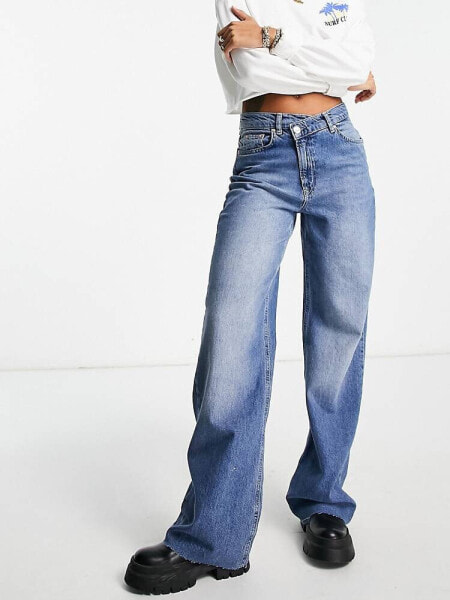 Stradivarius stepped waist dad jean in mid wash