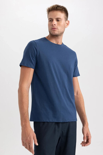 Футболка Defacto Regular Fit Basic Tee.