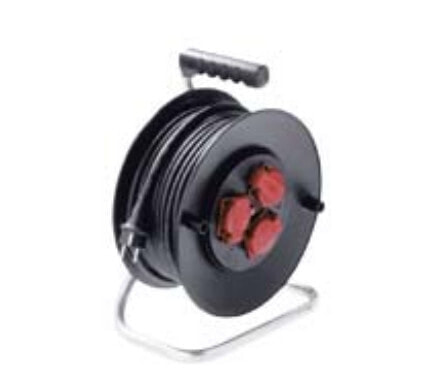 Bachmann 392.182 - 25 m - 3 AC outlet(s) - Outdoor - IP44 - 1.5 mm² - Black