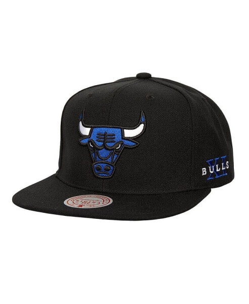 Men's Black Chicago Bulls Core XI Snapback Hat