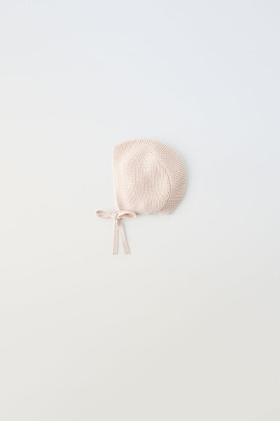 Cable-knit bonnet