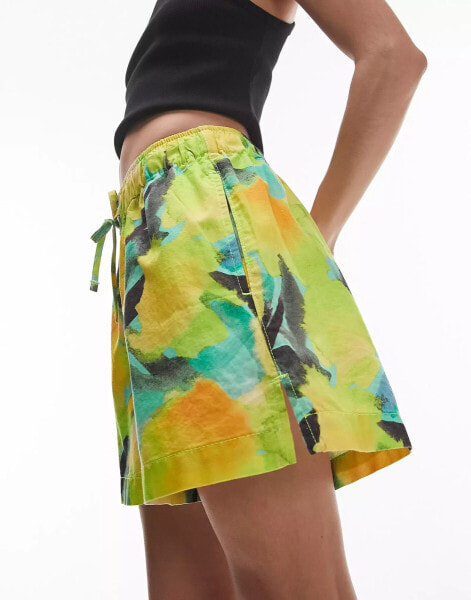 Topshop lemon print short in multi