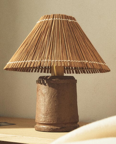 Rattan table lamp