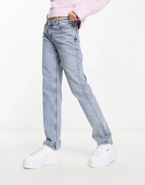 Monki Moop low rise straight leg jeans in light blue