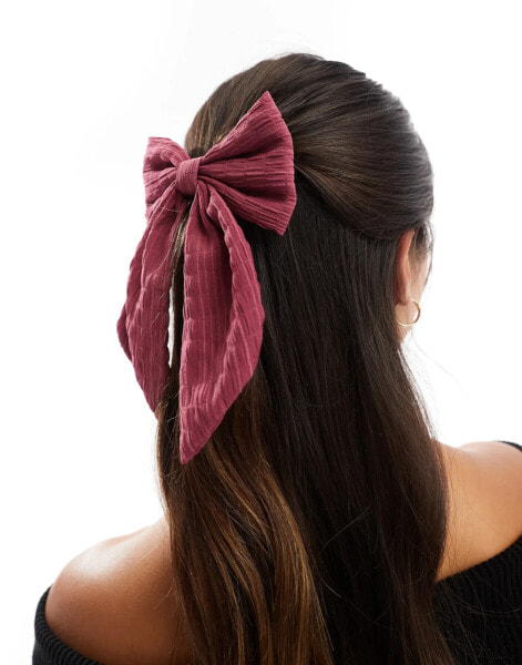 Accessorize hair bow in berry