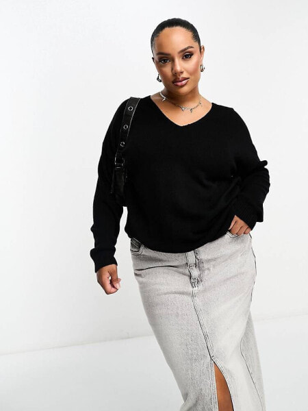 Only Curve v neck jumper in black