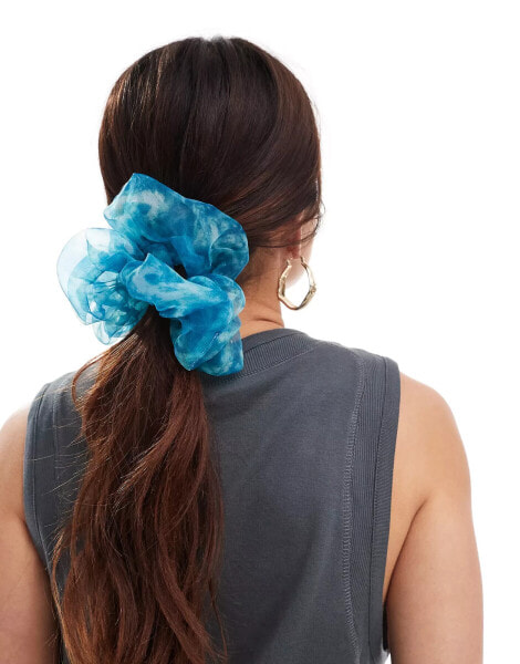 DesignB London maxi organza scrunchie in blue tie dye