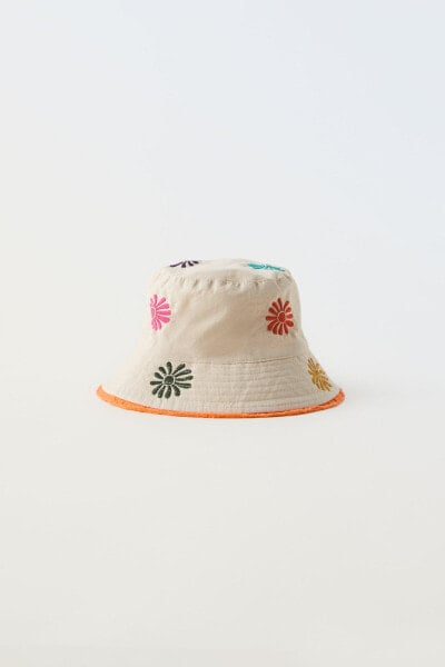 Floral embroidered bucket hat