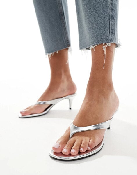 Mango toe thong heeled sandal in silver