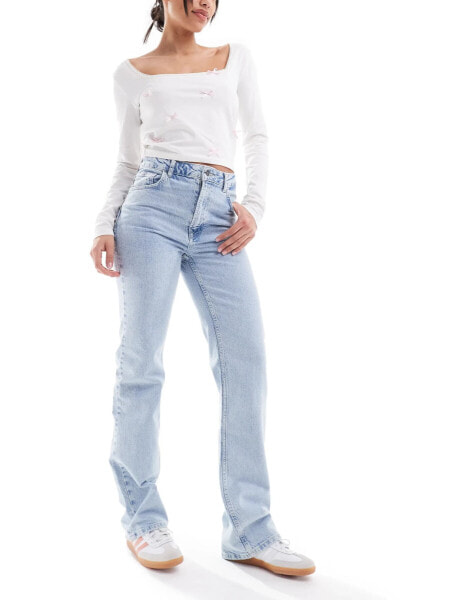 Stradivarius STR straight leg jean with stretch in light blue