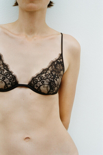 Underwire lace bra