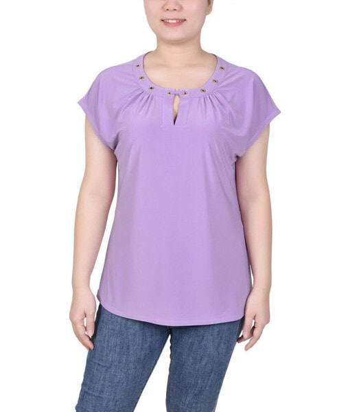 Petite Grommet Neck Knit Short Extended Sleeve Top