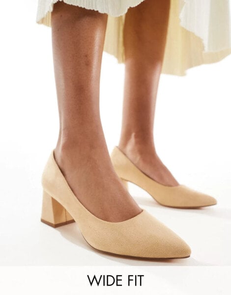 Truffle Collection wide fit block heel court shoe in beige