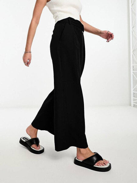 River Island Petite wide leg dad trouser in black