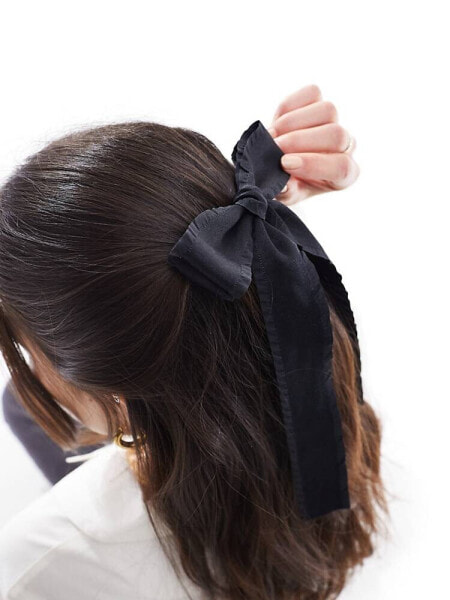 Reclaimed Vintage hair bow with frills in black