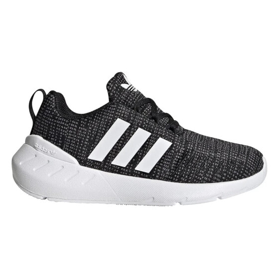 Кроссовки Adidas Swift Run 22