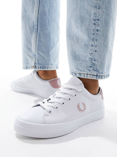 Fred perry textured lottie leather trainer in white