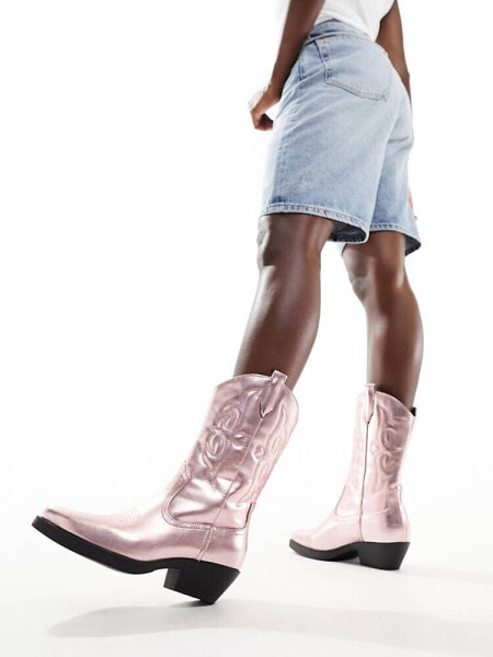 ONLY heeled western boot in metallic pink