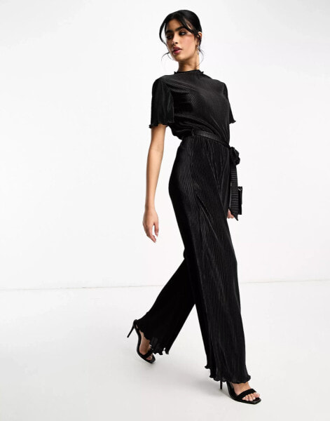 ASOS DESIGN – Plissierter Jumpsuit in Schwarz mit Stehkragen