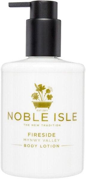 Noble Isle Fireside