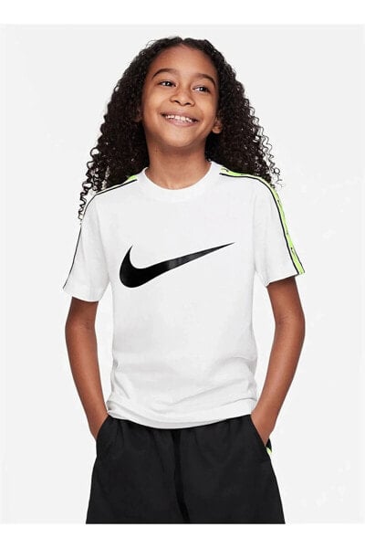 Детская спортивная футболка Nike Sportswear Repeat