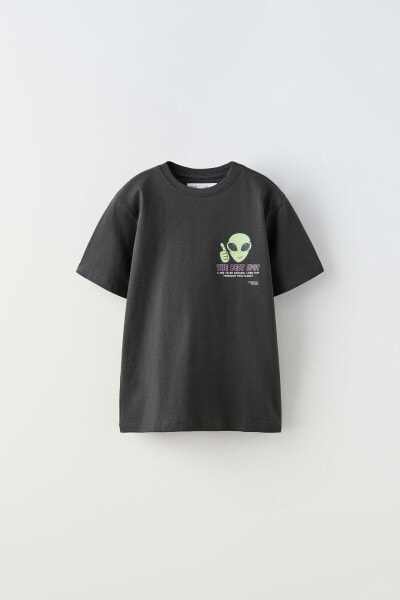 T-shirt with ufo print