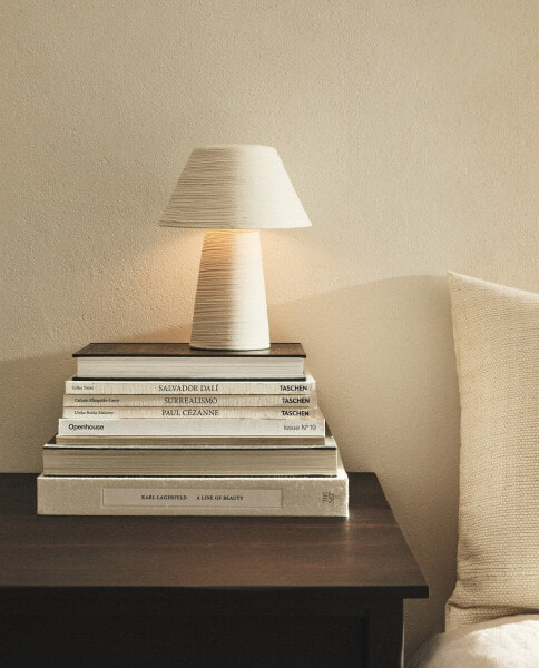 Ceramic table lamp