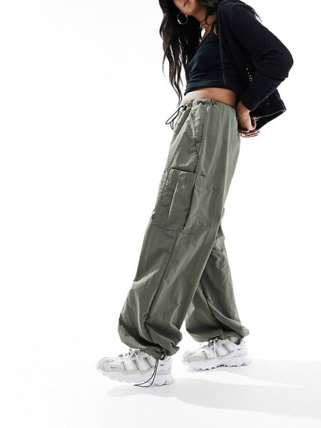 Dr Denim Hale Cargo baggy fit low waist oversized leg trouser in thyme khaki