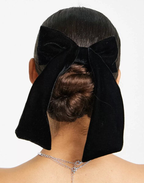 Revolution Hair Bow Velvet Clip Black