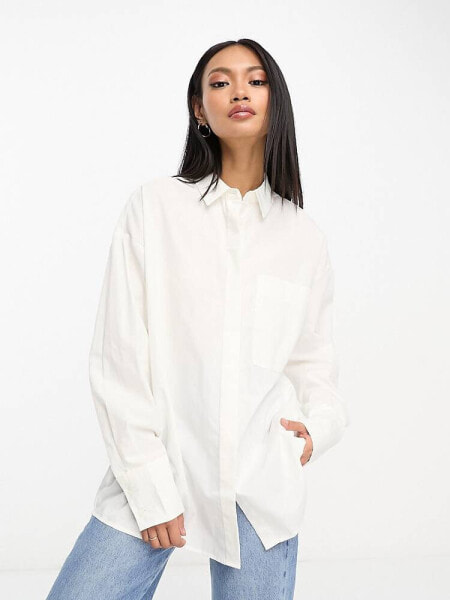 ASOS DESIGN – Langärmliges Boyfriend-Hemd aus Baumwolle in Weiß