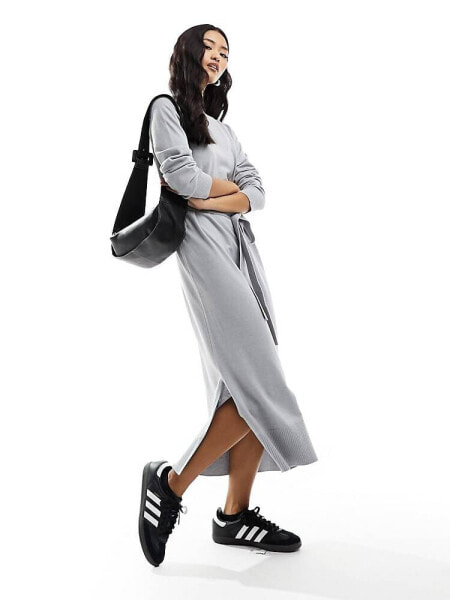 New Look belted knitted midi dress in light grey