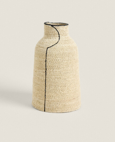 Low seagrass vase with line