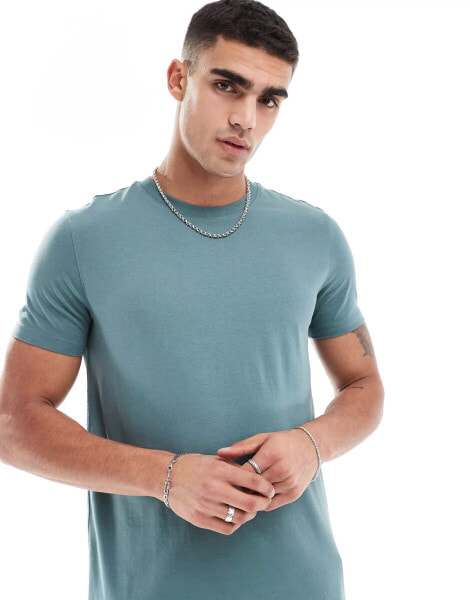 Bershka – Grünes T-Shirt mit regulärer Passform