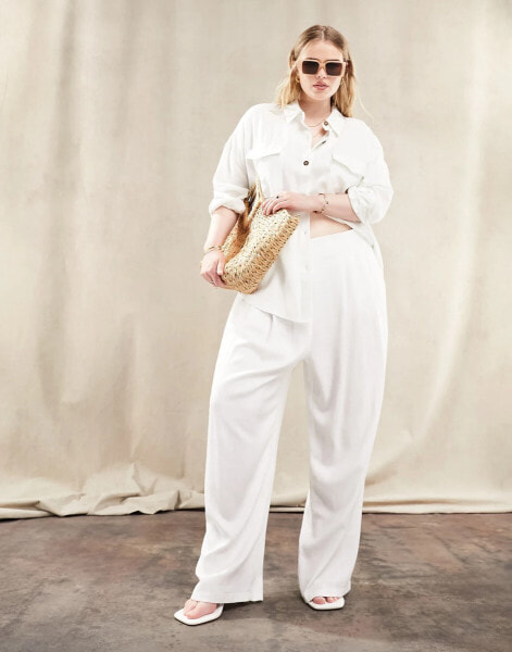 ASOS DESIGN Curve seamed waist trouser with linen in white