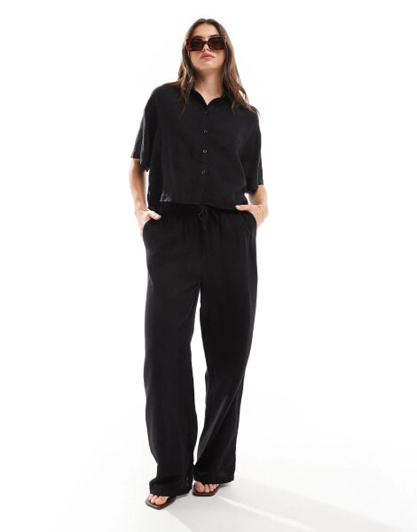 Vero Moda – Mix & Match – Hose aus Leinenmix in Schwarz mit weitem Bein und Taillenschnürung