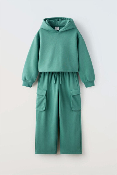 Hoodie and wide-leg cargo trousers co-ord