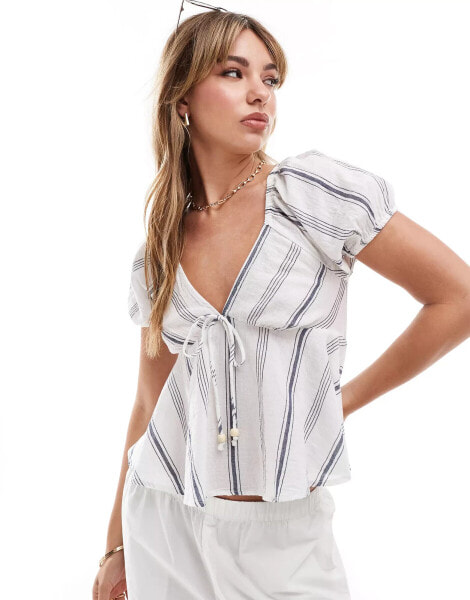 New Look v-neck blouse in blue stripe