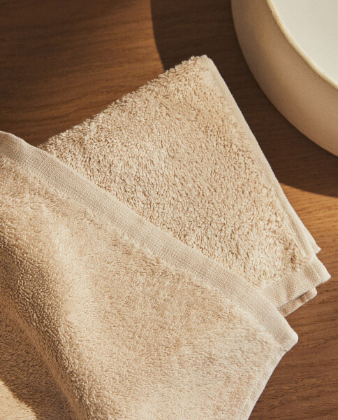 Pack of cotton hand towels (pack of 3)