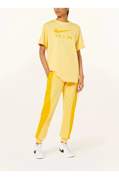 Sportswear Air Graphic Boyfriend Short-Sleeve Oversize Sarı Kadın T-shirt