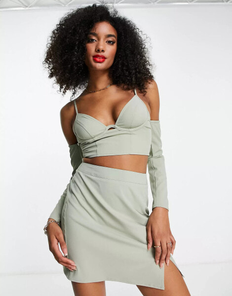 Extro & Vert structured crop with detachable sleeves in sage co-ord