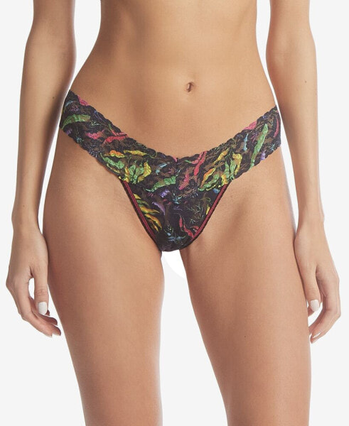 Printed Signature Lace Low Rise Thong Underwear