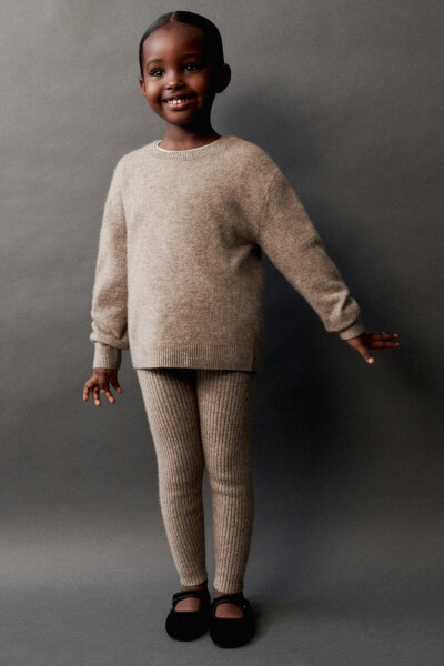 Knit 100% cashmere sweater