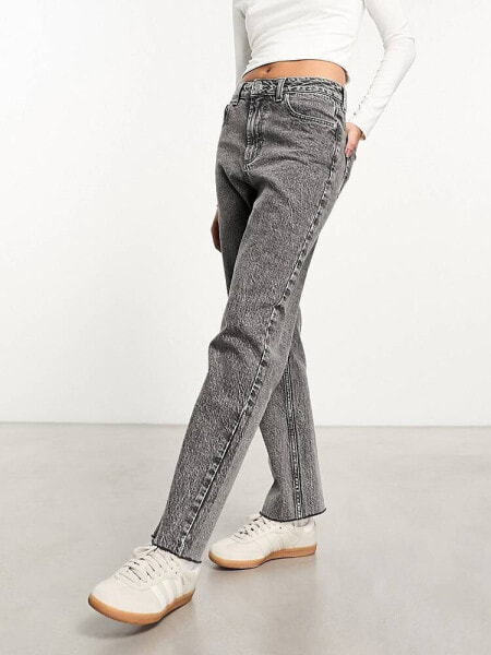 ASOS DESIGN cropped 90s straight jean in light grey