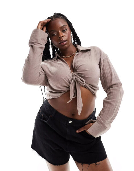 ASOS DESIGN Curve – Hemdbluse aus grob gewebter Baumwolle in Pilzbraun mit geknoteter Vorderseite