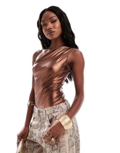 Simmi metallic one shoulder body in bronze