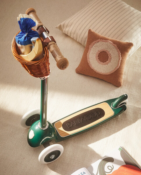 Children’s banwood scooter