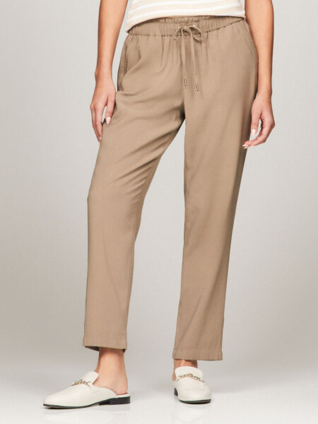 Tapered Drawstring Pant